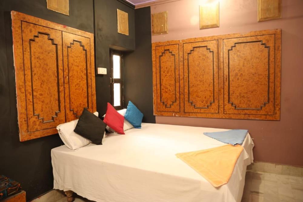 Santkripa Backpackers 400 Mtr From Railway Station Hostel Dzsódhpur Kültér fotó