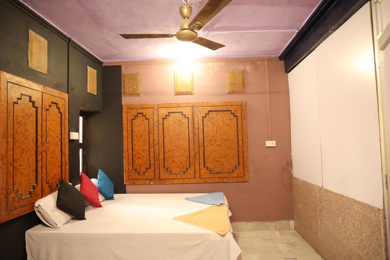 Santkripa Backpackers 400 Mtr From Railway Station Hostel Dzsódhpur Kültér fotó